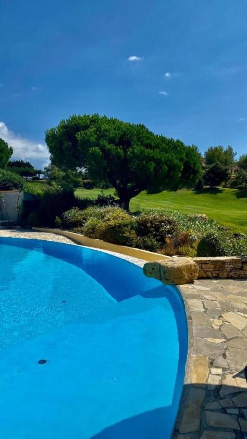 Villa Dans Cadre D'Exception - Golf, Piscine Et Tennis Prive Сен Сир сюр Мер Екстериор снимка