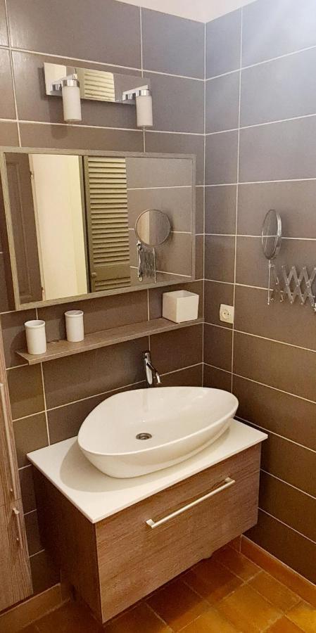 Villa Dans Cadre D'Exception - Golf, Piscine Et Tennis Prive Сен Сир сюр Мер Екстериор снимка